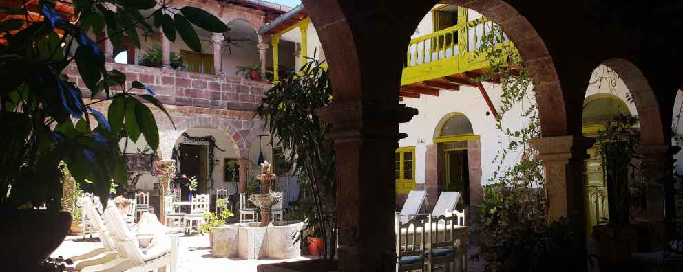 Niños Hotel & Restaurant